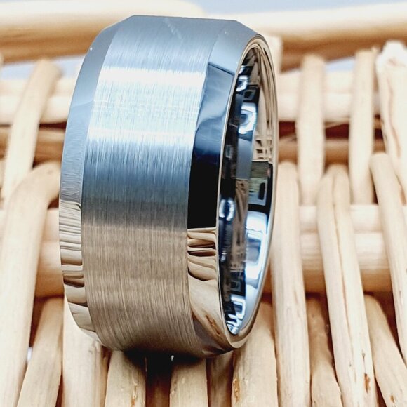 Hammered Center Silver Tungsten Men's Band, GALTUN202 - Picture 1 of 5